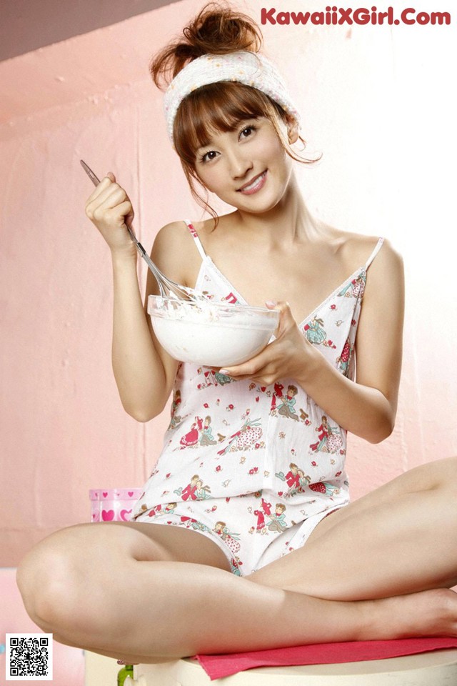 Ayaka Komatsu - Cupcake Handsup Pornpic No.48ecc1
