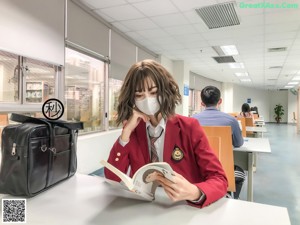 [懂小姐OJYOUSAN] 美少女懂小姐放課後のJK制服不良少女圖書館跳蛋閱讀 電玩城釋放胴體